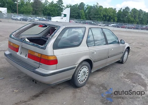 1993 Honda Accord Lx z USA, uszkodzony, nr VIN 1HGCB9851PA001661